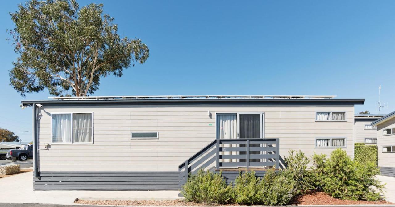 Crestview Tourist Park Queanbeyan Exterior foto