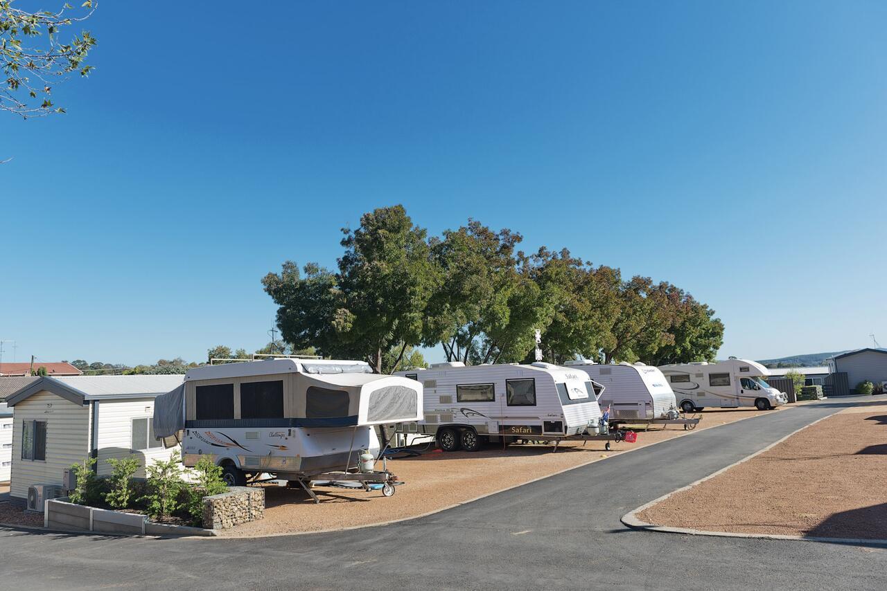 Crestview Tourist Park Queanbeyan Exterior foto