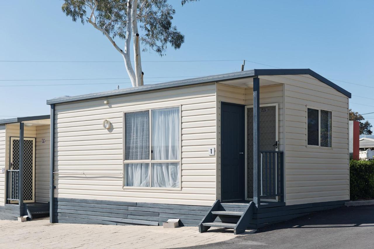 Crestview Tourist Park Queanbeyan Exterior foto