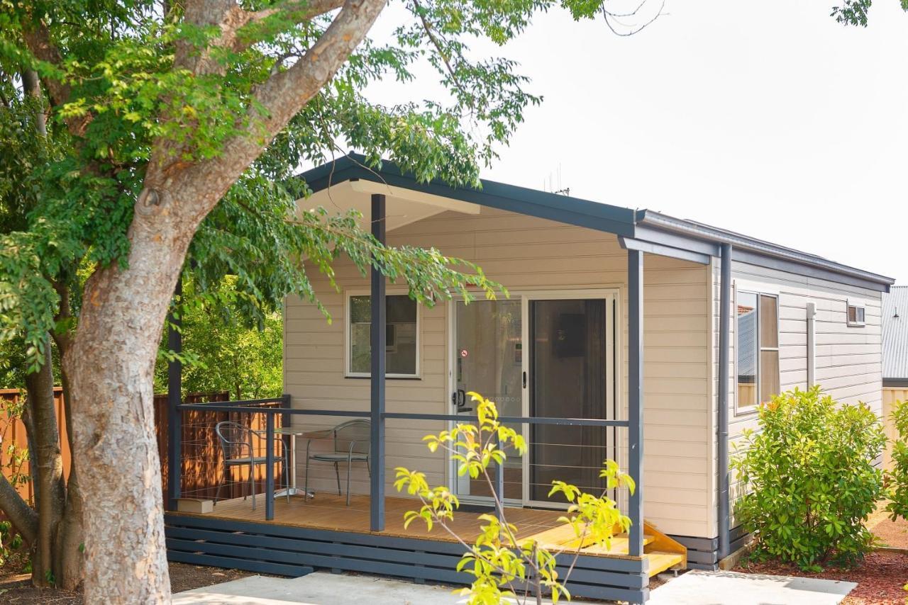 Crestview Tourist Park Queanbeyan Exterior foto